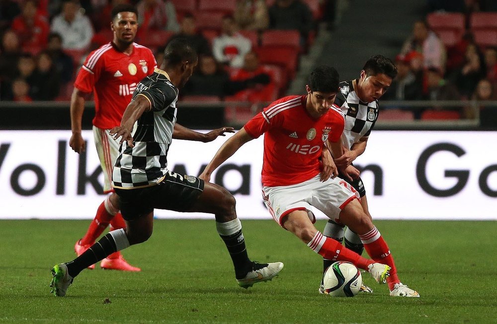 Benfica visita al Boavista con la intención de afianzarse en el liderato. SLBenfica