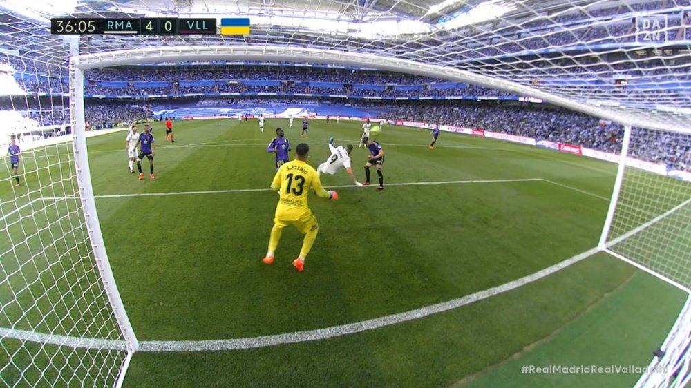 Benzema marcó el 4-0 ante el Valladolid. Captura/DAZN