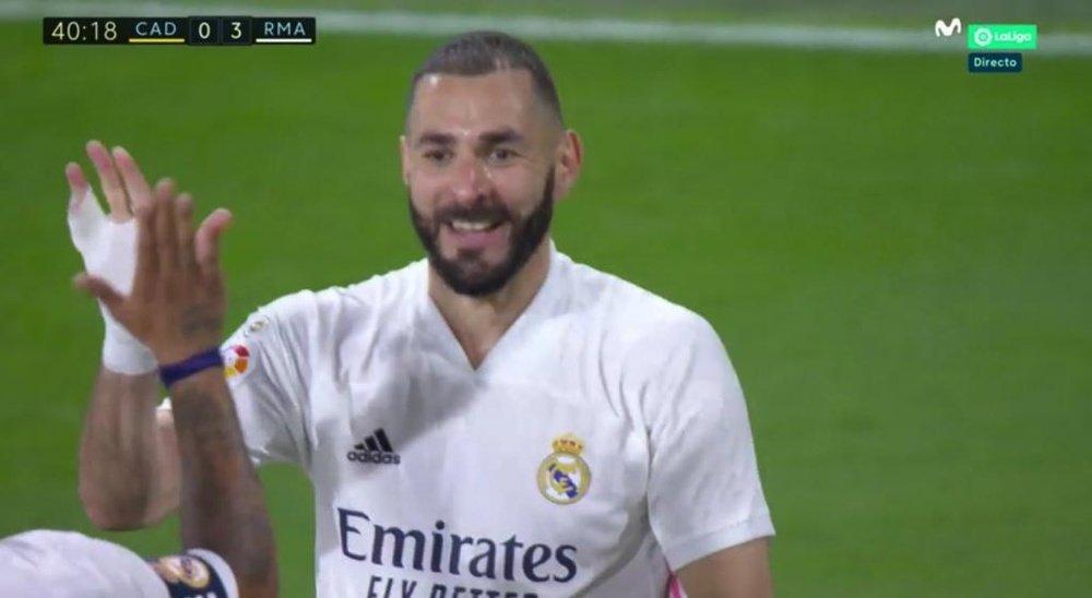 Benzema had a ten minutes to remember against Cadiz. Captura/MovistarLigadeCampeones