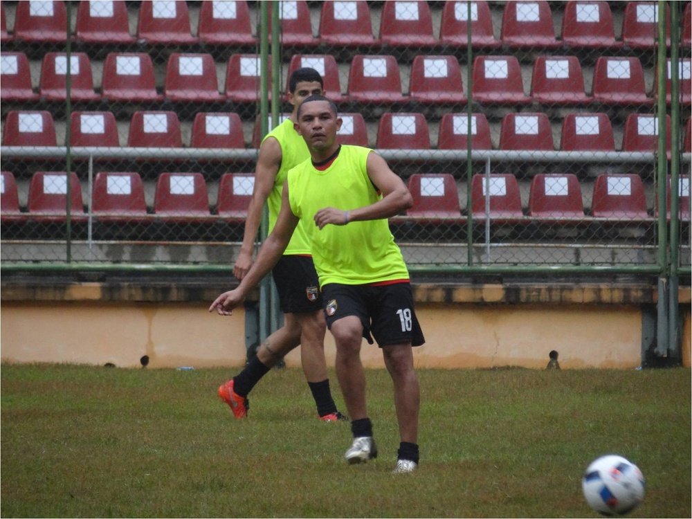Bernaldo Manzano, durante un entrenamiento con Deportivo Lara. DeportivoLara