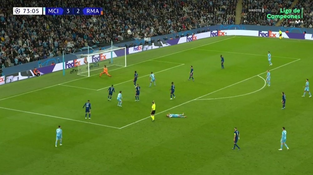 Bernardo Silva makes it 4-2. Screenshot/Movistar+LigadeCampeones