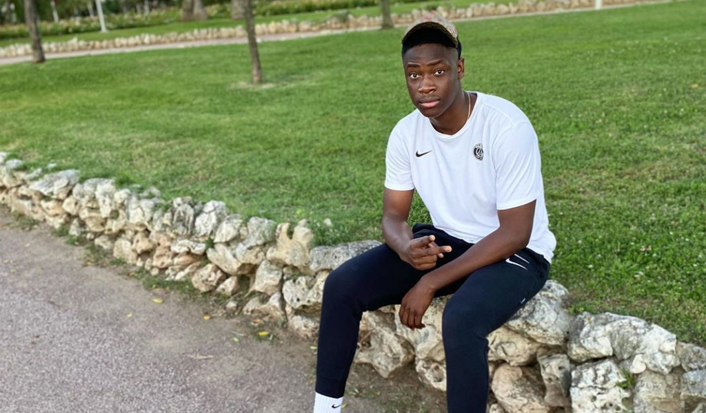 PSG renew 15 year-old amid interest from across Europe
