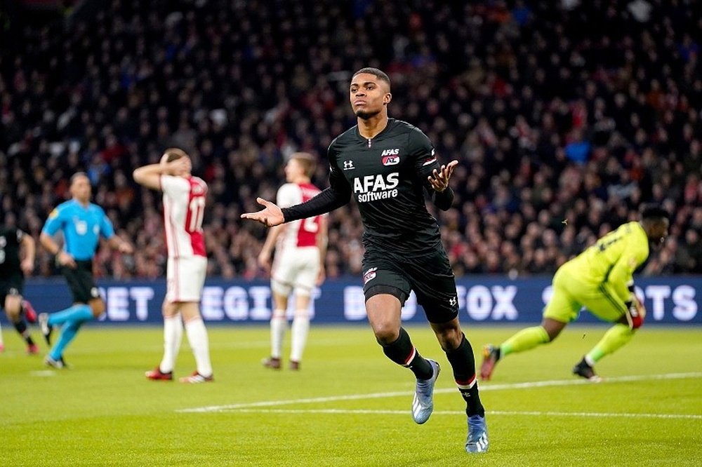 El AZ Alkmaar se pone colíder con el Ajax. Twitter/AZAlkmaar