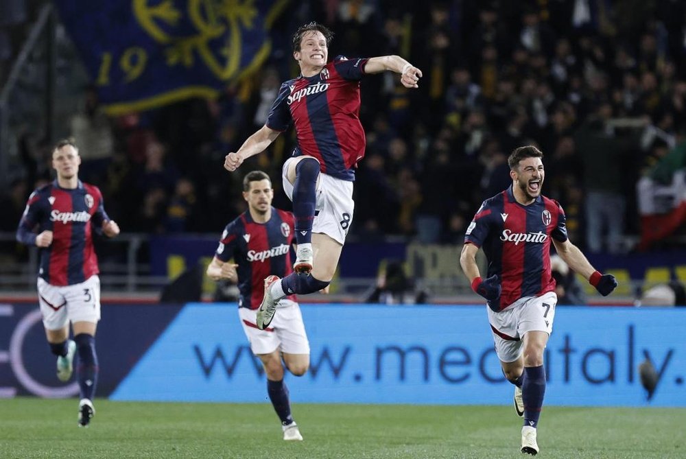 El Bologna venció por 2-0 al Hellas Verona. EFE