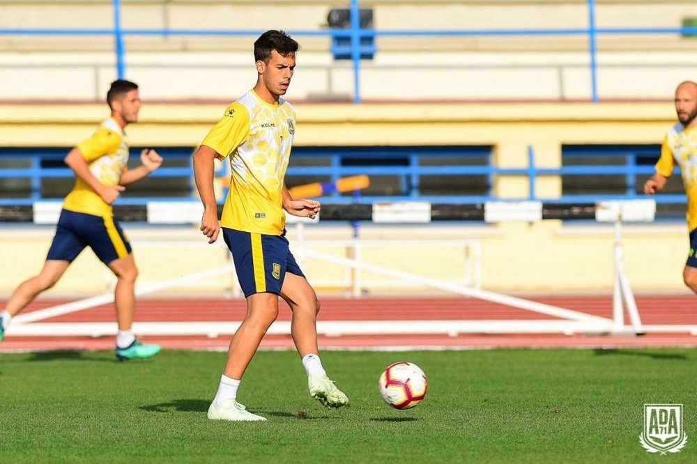 Borja Domínguez jugará en el Pontevedra hasta final de curso. ADAlcorcón