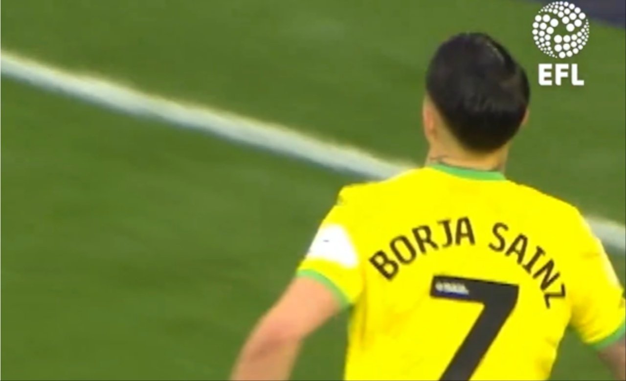 Borja Sainz, 'Pichichi' del Championship, 6 partidos fuera por un escupitajo