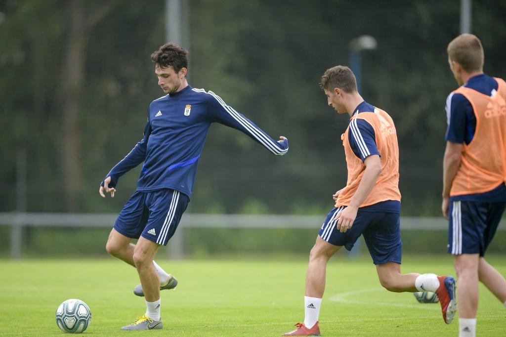 Borja Sánchez quiere seguir creciendo en el Oviedo. RealOviedo