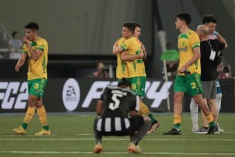 Com um time misto, o Botafogo ficou no empate com o Defensa y Justicia, e agora terá que buscar a classificação em Buenos Aires, na próxima semana.