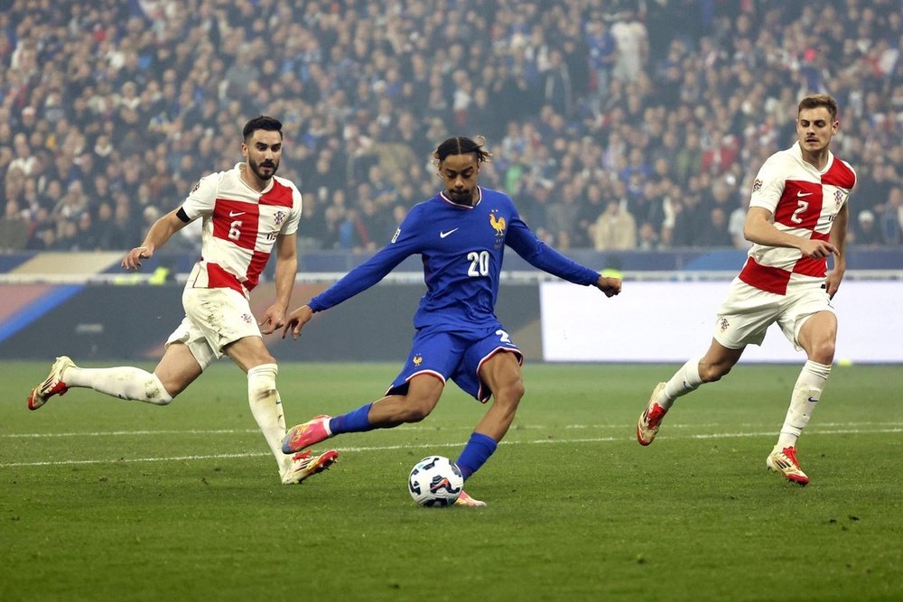 Bradley Barcola avec les Bleus face à la Croatie. EFE/Mohammed Badra