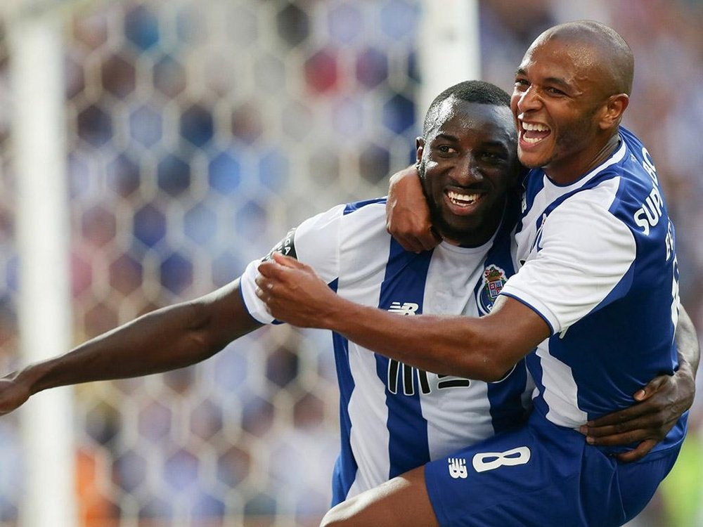 Duas das figuras do jogo: Marega e Brahimi. Twitter