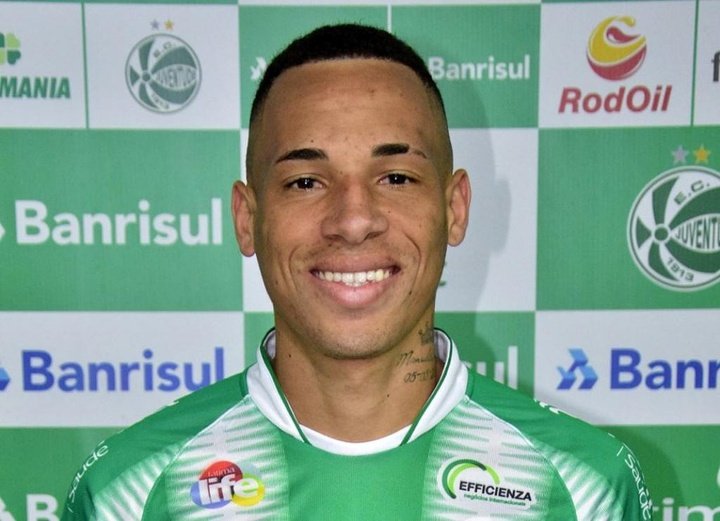 Palmeiras se lleva a Breno tras despuntar en Serie B con Juventude