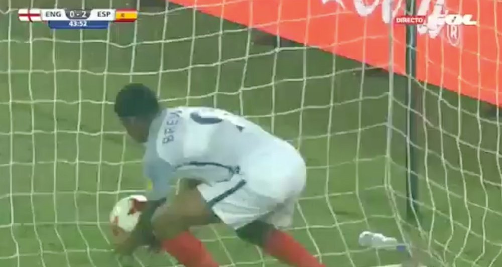 Brewster acortó distancias para Inglaterra en la final del Mundial Sub 17. Twitter/GOL