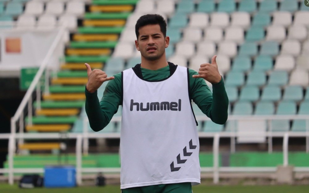 Brian Mansilla volverá a Argentina. Twitter/oficialvfc