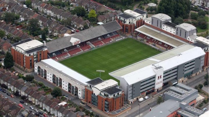 Leyton Orient asks fans for fox help