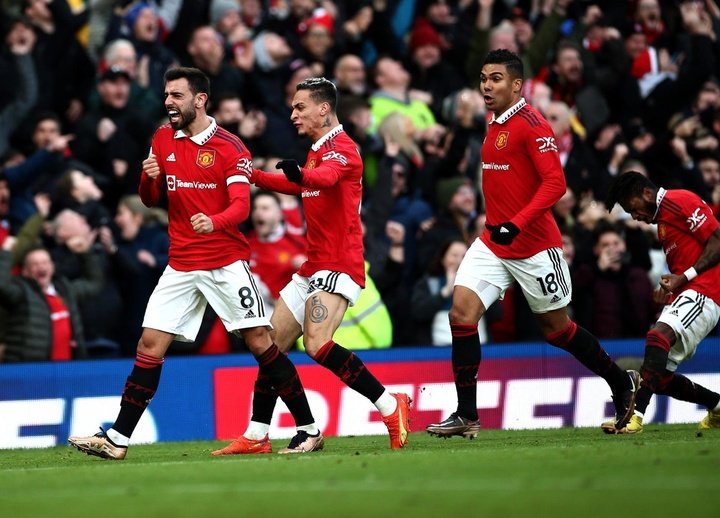 United come from behind to claim bragging rights over City