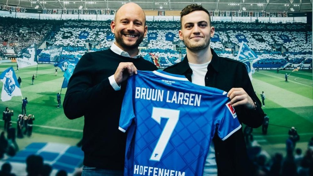 Bruun Larsen, nuevo jugador del Hoffenheim. Twitter/tsghoffenheim