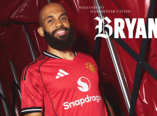 Manchester United made official on Monday the arrival of Bryan Mbeumo for the next five seasons, until 2030. The Old Trafford club will spend more than 80 million -75 million fixed plus variables- for the Cameroonian.