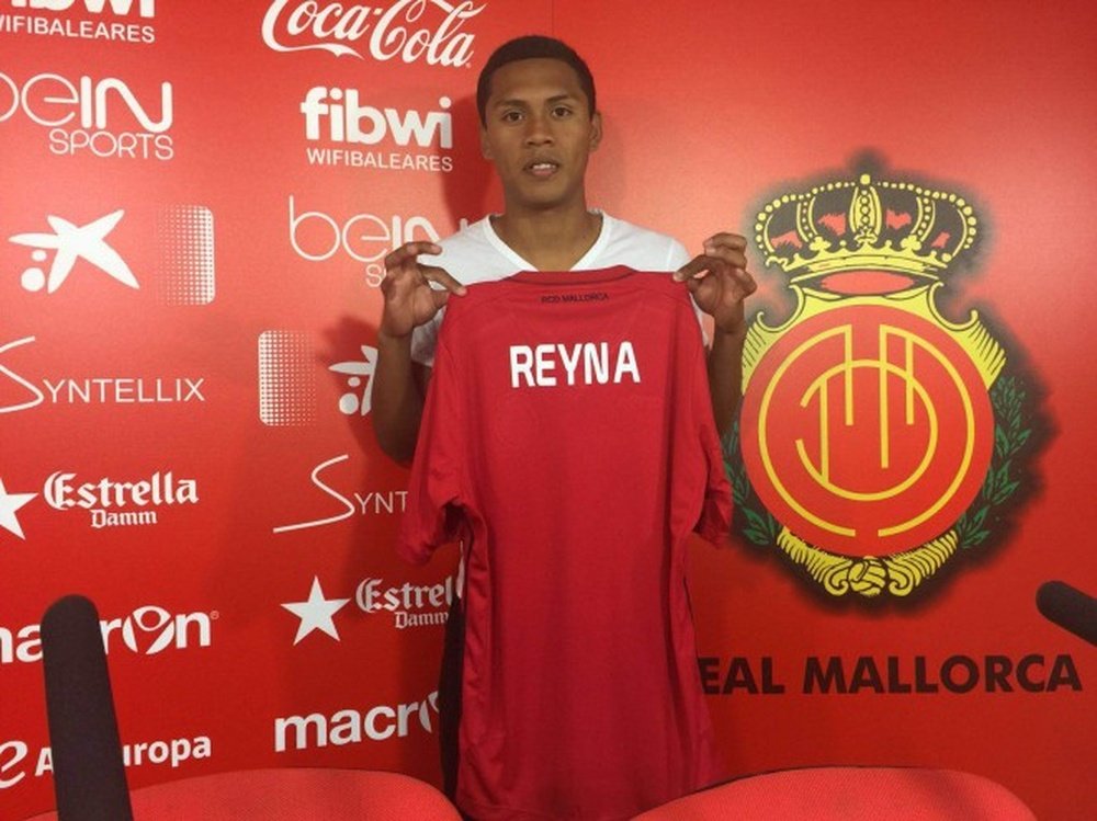 Bryan Reyna ha renovado su vínculo con el Mallorca. RCDMallorca