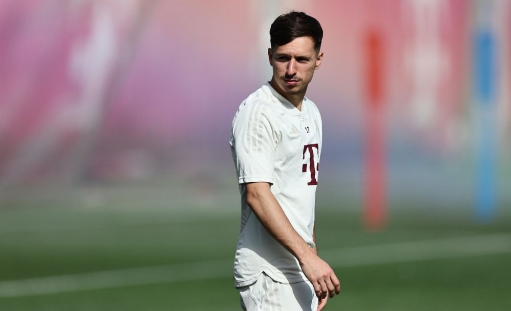 Bryan Zaragoza cleared up any doubts about his future. EFE