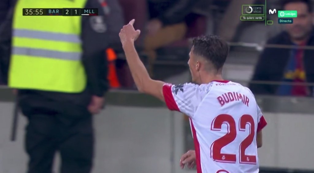 Budimir marcó dos goles en el choque entre Barça y Mallorca. Captura/MovistarLaLiga
