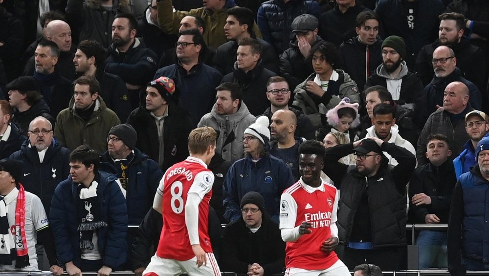 Saka set up Odegaard to score Arsenal's second goal. EFE