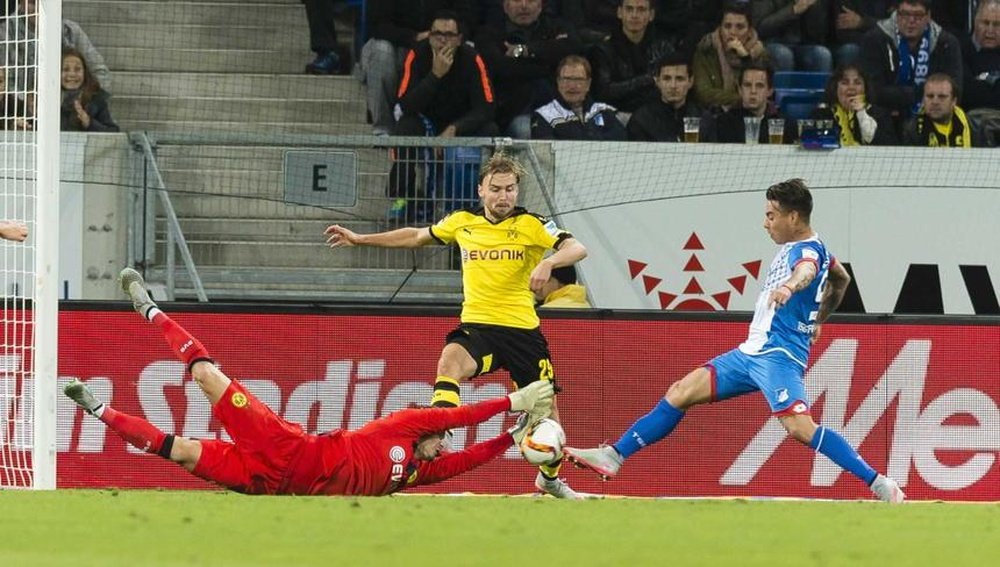 Schmelzer seguirá en el Borussia Dortmund cinco temporadas más. BDortmund