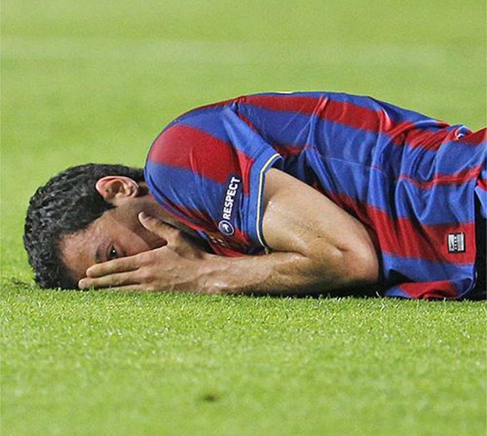 One minute wonder Busquets playing for Barcelona. Twitter