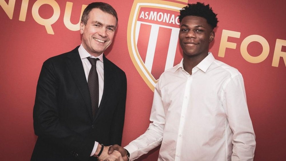 Tchouaméni signe à Monaco. GOAL
