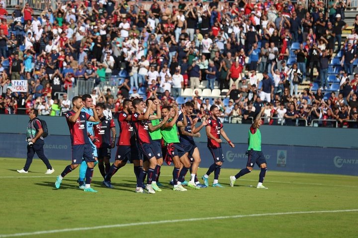 Locura en el Unipol Domus: el Cagliari remonta 3 goles en 24'