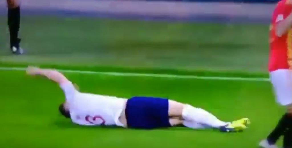 Shaw a reçu un gros coup à la tête. Capture/TVE