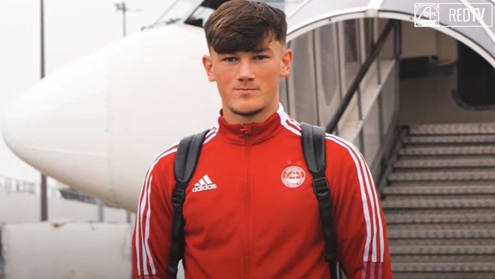Calvin Ramsay, en la órbita del Everton. Captura/AberdeenFootballClub