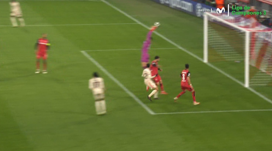 Kovar condenó al Leverkusen: cantadón en el 2-0 del Bayern