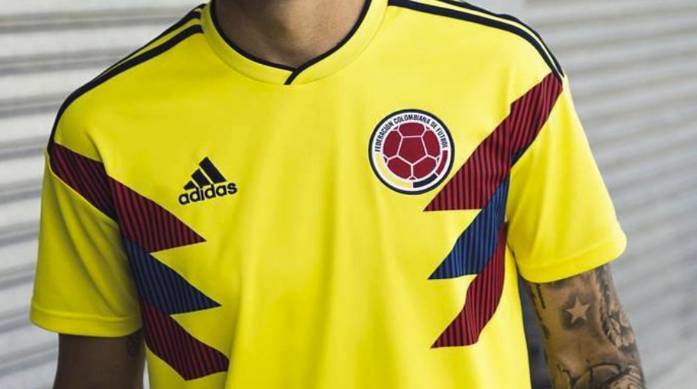Captura compartida por James Rodríguez con la nueva camiseta de Colombia. Instagram/JamesRodriguez10