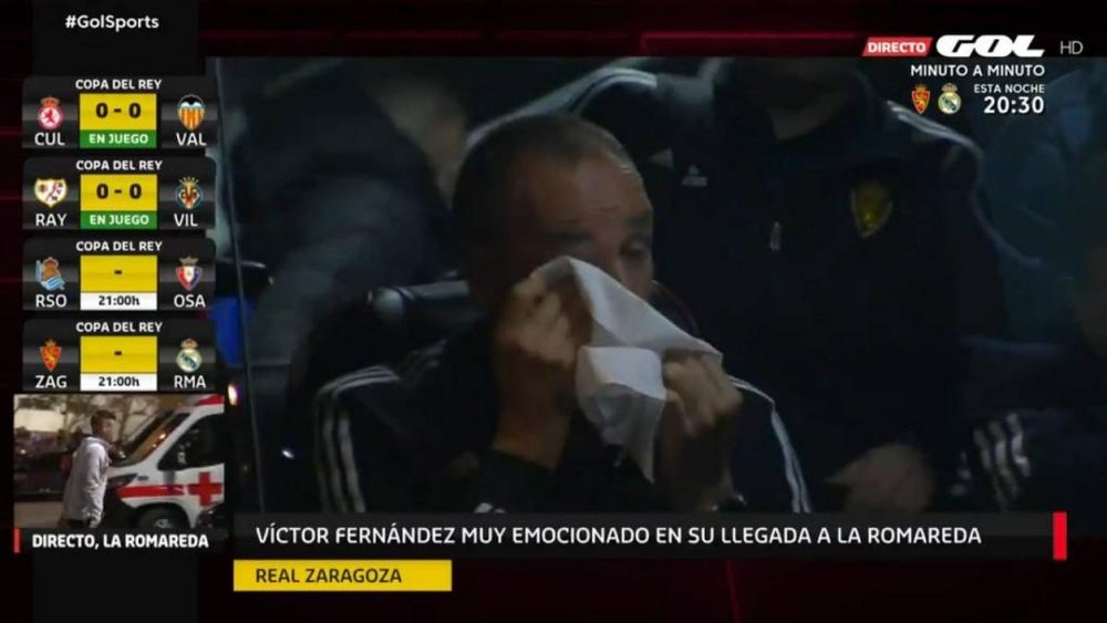 Víctor Fernández no aguantó la emoción antes del choque. Captura/GOL