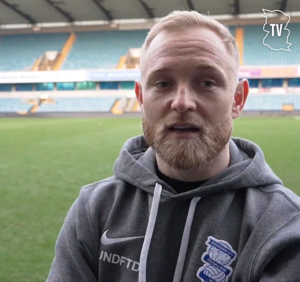 Alex Pritchard no funcionó en el Tottenham. Captura/BCFC