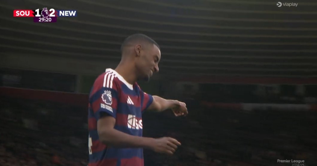 Isak devuelve la cordura al Newcastle
