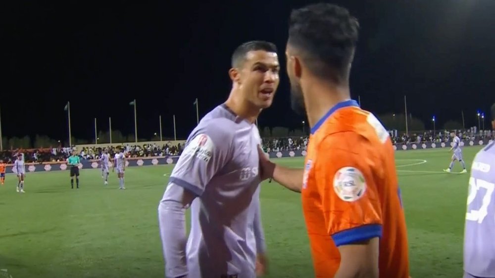 Ronaldo argued with Al-Fayha players. Screenshot/SkySports