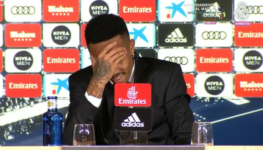 Militao was feeling unwell during the press conference and had to leave. Captura/RealMadridTV