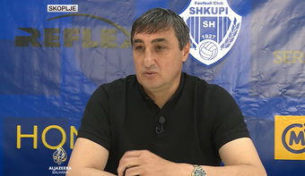 Sedloski, entrenador del Skhupi, fue jugador del Dinamo de Zagreb. YouTube/AlJazeeraBalcanes