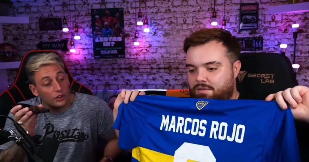 Ibai recibió la camiseta de Marcos Rojo. Twitch/ibai