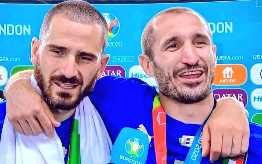 Bonucci tratará de convencer a Chiellini. Captura/SkySport