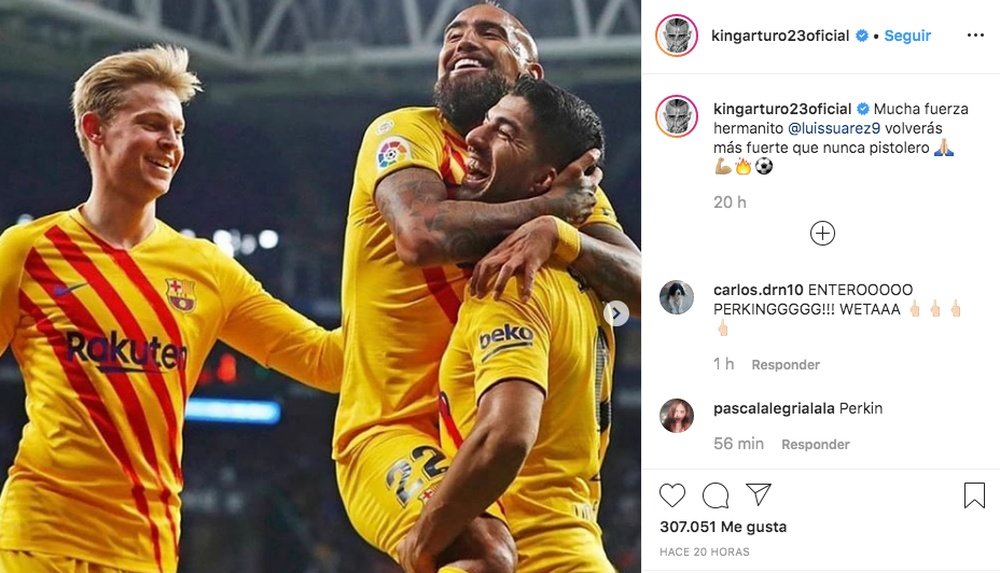 Vidal apoyó a Suárez. Instagram/Kingarturo23oficial