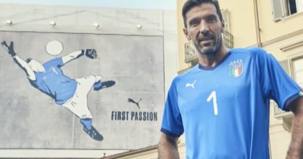 Buffon portará la nueva camiseta de la 'Azzurra'. Twitter