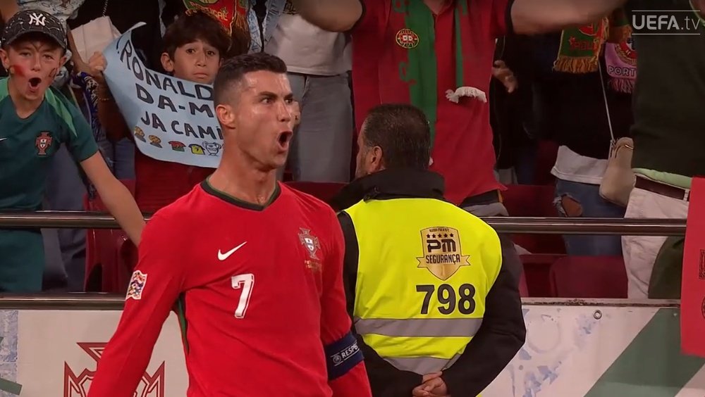 Portugal bate a Escócia, de virada, com gol de CR7. UEFATV