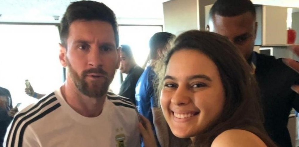 Fernanda estudió 10 años español para poder hablar con Messi. Captura/Ole