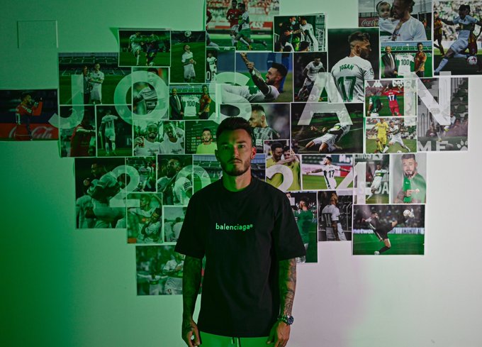 El Elche anuncia la renovación de Josan
