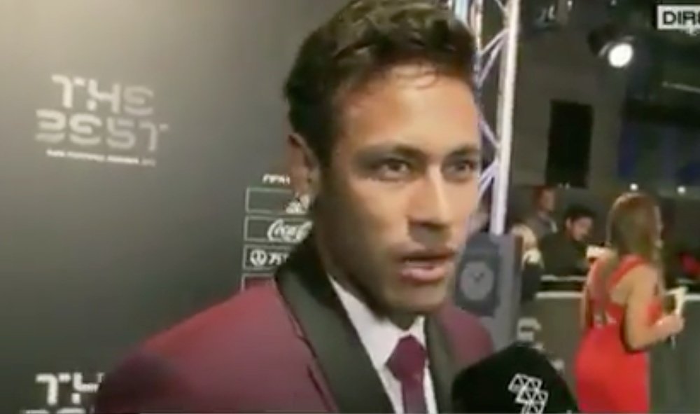 Neymar se lembrou do Barcelona. TheBestMega