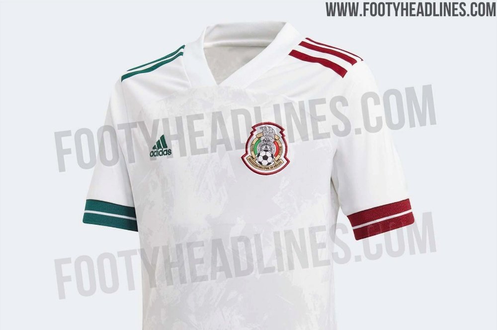 Filtran la posible camiseta de visitante de México. Captura/FootyHeadlines