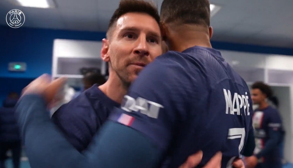 Mbappe and Messi celebrate Marseill ewin in style. Screenshot/PSG_inside