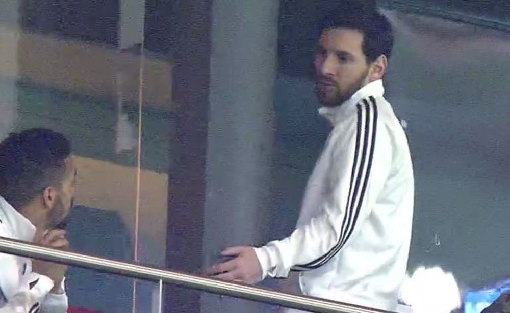 Messi abandonou o seu lugar depois do sexto golo da Espanha. Captura/ESPN